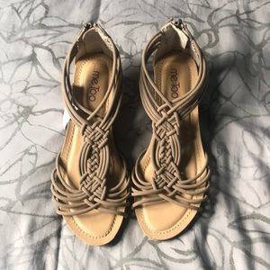 NWT sandals